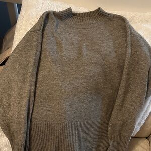H&M Women's Gray Crewneck Sweater